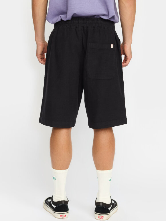 Revolution - Casual Shorts