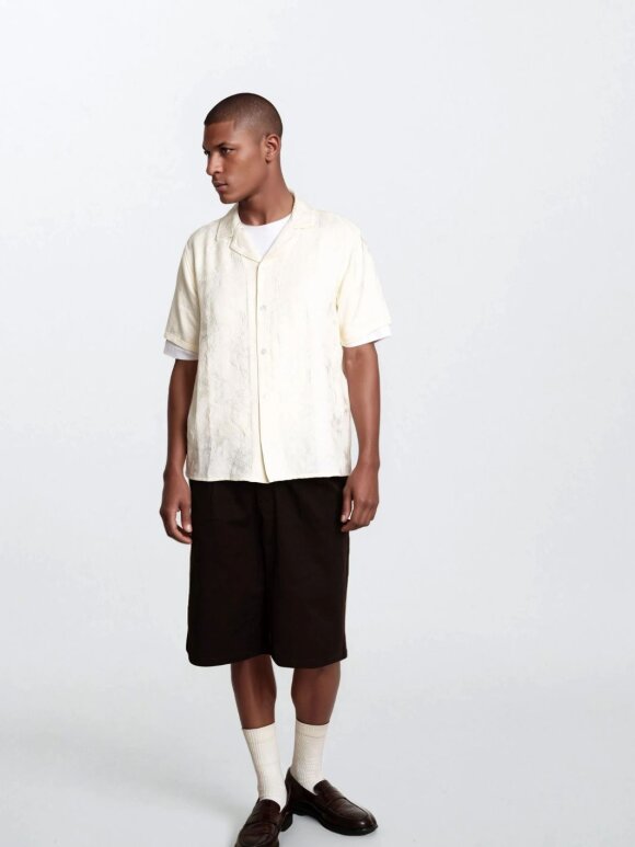 Plenum Studio - Berry Flower