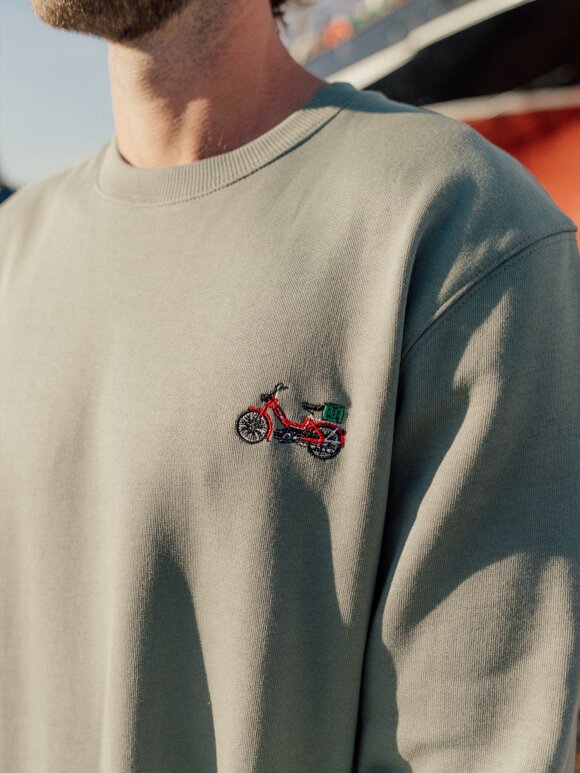 Lakor - Mini Red Maxi Crewneck