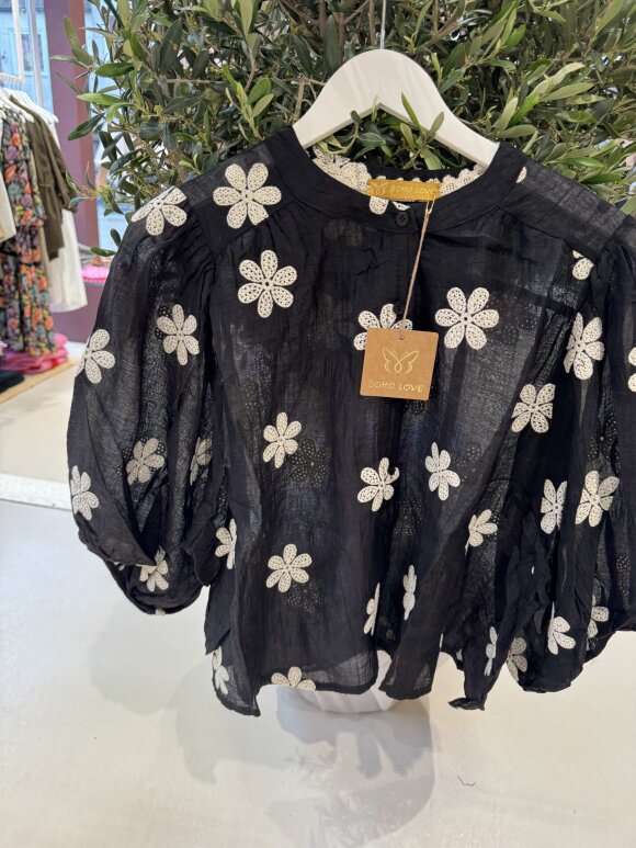 Boho Love - Bluse med Blomst Black
