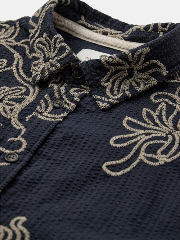 Anerkjendt - AKOTTO Emb SS Shirt