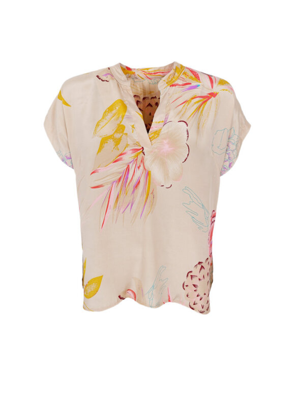 Black Colour - BCLuna Andrea S/S Blouse Poppy