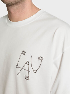 LAU--LAU - Safety Pin Tee