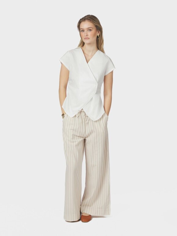 Neo Noir - Fidi Poplin Top White