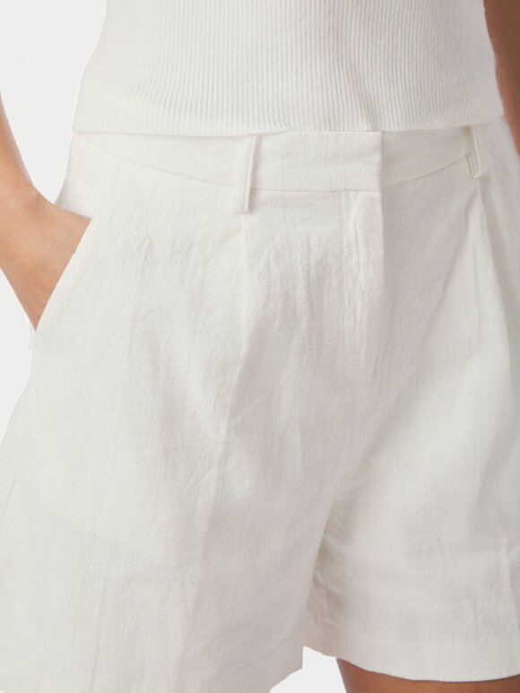 Neo Noir - Sega Ramie Shorts Off White