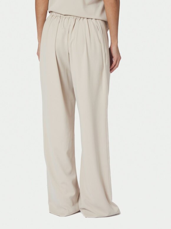 Neo Noir - Lunet Crepe Pants Ivory