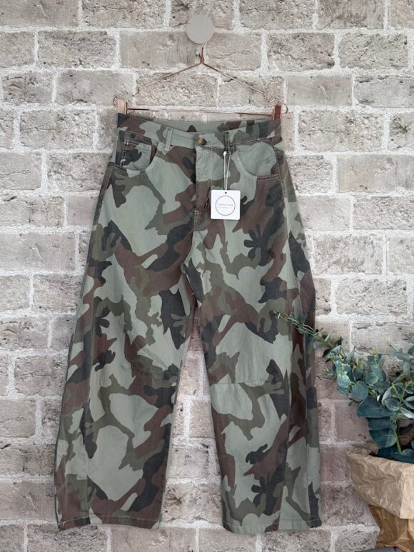 Cabana Living - PREORDER Wild Balo Pant Beige Camo