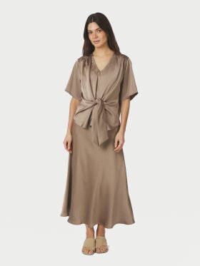 Neo Noir - Casadina Heavy sateen Blouse Neo Noir - Casadina Heavy sateen Blouse