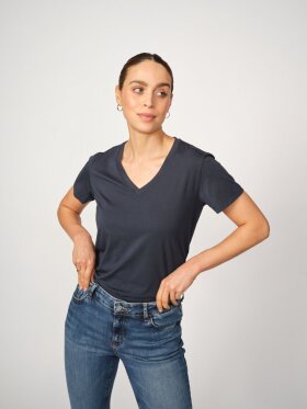 Mos Mosh - MMDala V-SS Basic tee Navy Mos Mosh - MMDala V-SS Basic tee Navy