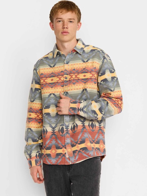 Revolution - Shirt