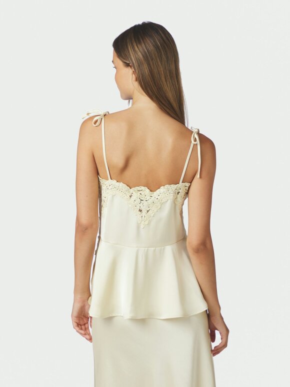 Neo Noir - Kaela Heavy Sateen Lace Top