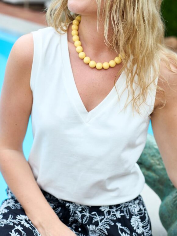 Black Colour - BCMay V-Neck Top off white