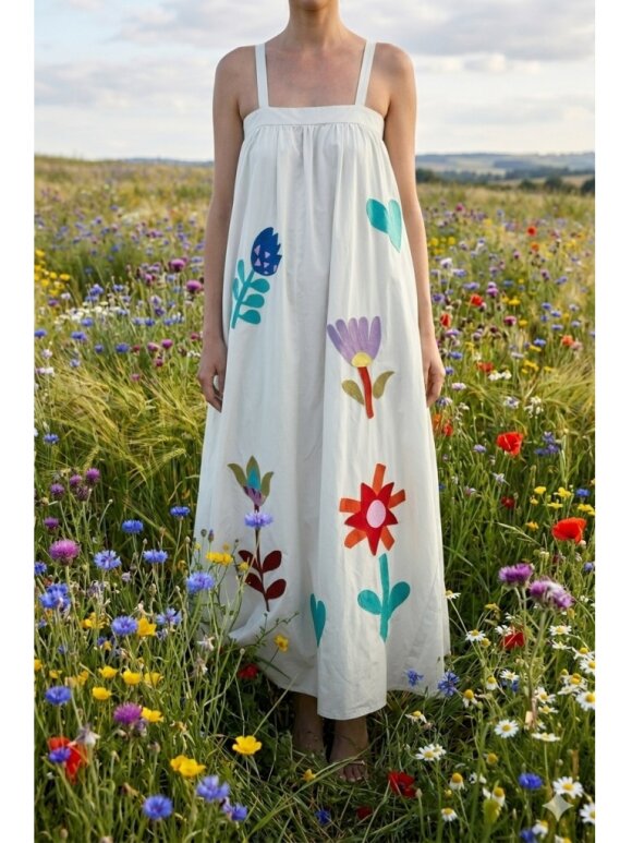 Qnuz - Boheme dress w. embrodery Ecru