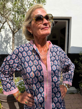 Cabana Living - Sava Kjole blå,rosa rød strib