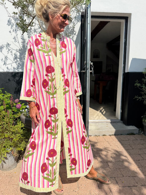 Cabana Living - Elva Kjole pink sand blomst