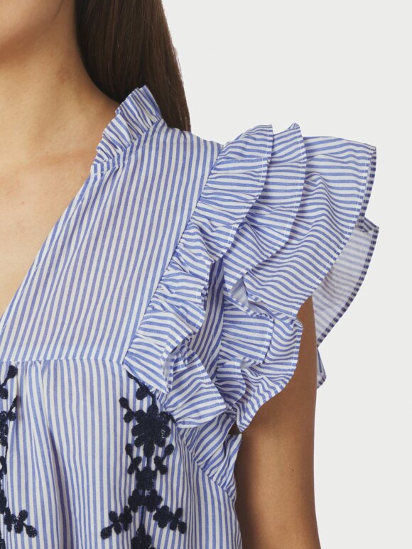 Neo Noir - Jayla stripe Embroidery Top
