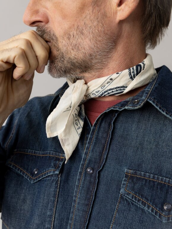 Mos Mosh Gallery - MMGMartin Paisley Neckercheif