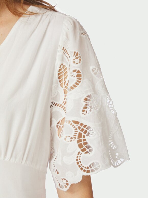 Neo Noir - Lunette Emb Dress
