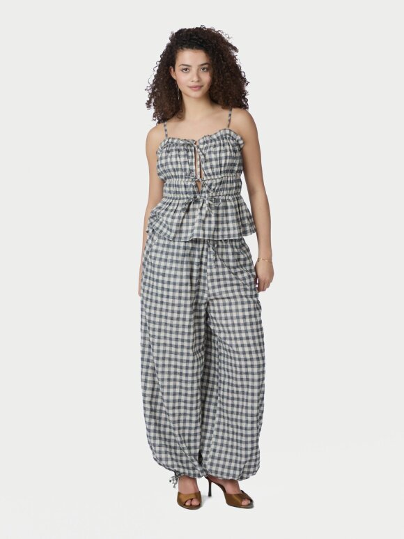 Neo Noir - Roxane Ballon Check Pants