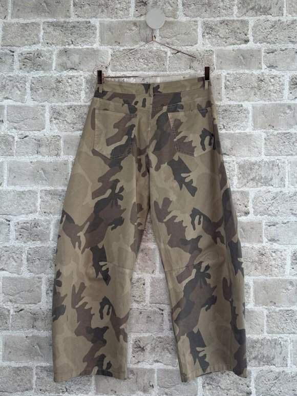 Cabana Living - Wild Balo Pants