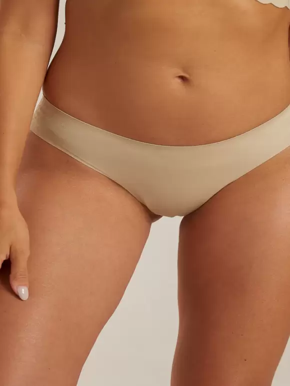 Femifemme - Invisible Soft Brazilian Sand