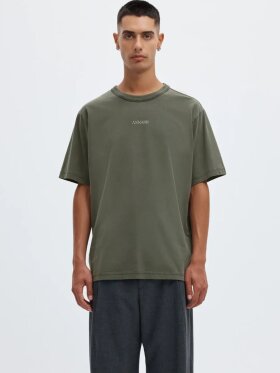 ANNARR - ANRRO Location SS O-Neck Tee ANNARR - ANRRO Location SS O-Neck Tee