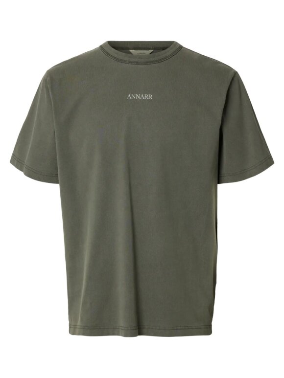 ANNARR - ANRRO Location SS O-Neck Tee