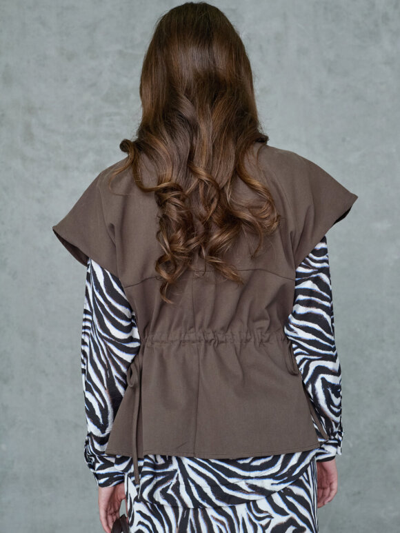Love & Divine - Love1293-1 Jackets