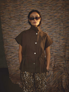 Love & Divine - Love1293-1 Jackets