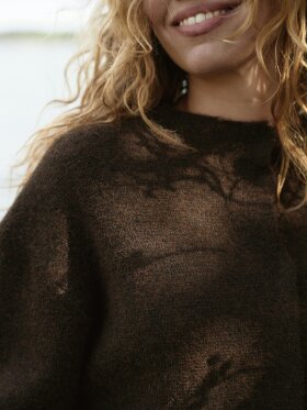 Neo Noir - Dione Fluffy knit Cardigan Bro Neo Noir - Dione Fluffy knit Cardigan Bro
