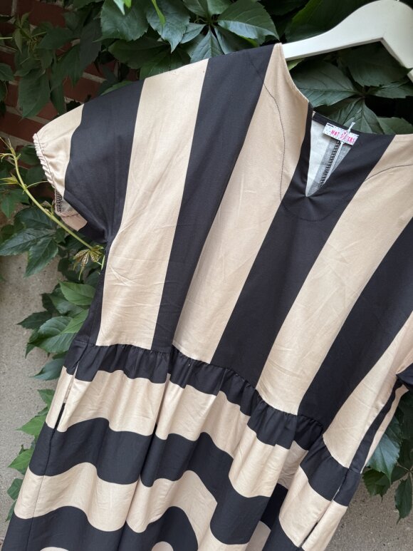 Not Sisters - Long Striped Dress Beige/Black