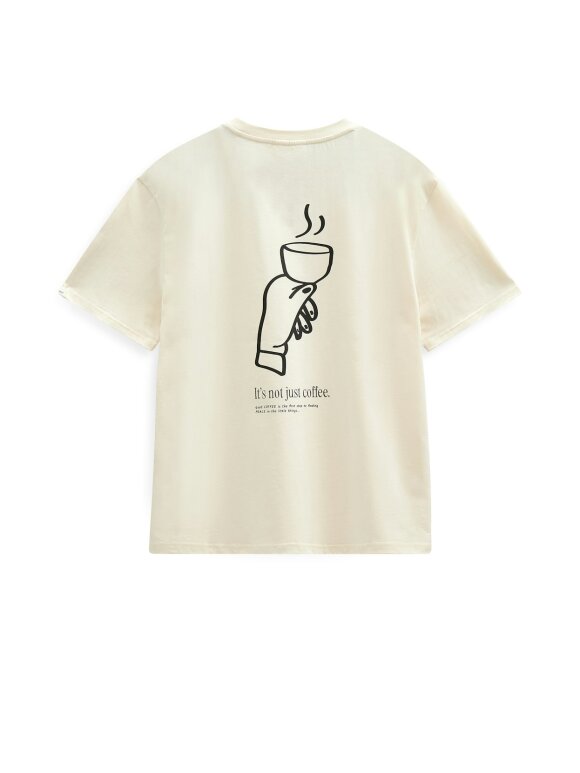 Anerkjendt - AKVILLADS NOT JUST COFFE TEE