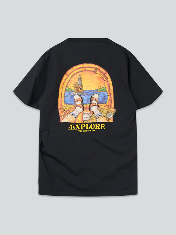 Lakor - Room with a View T-shirt