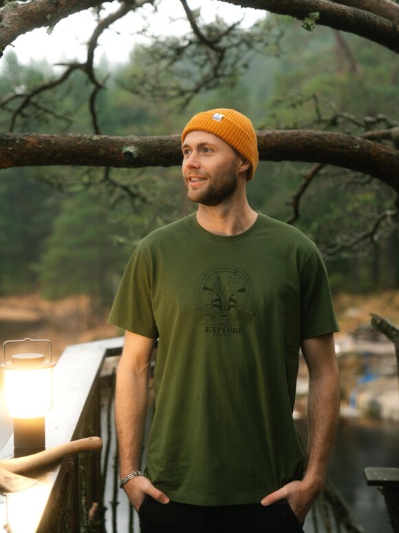 Lakor - Looking Out T-shirt
