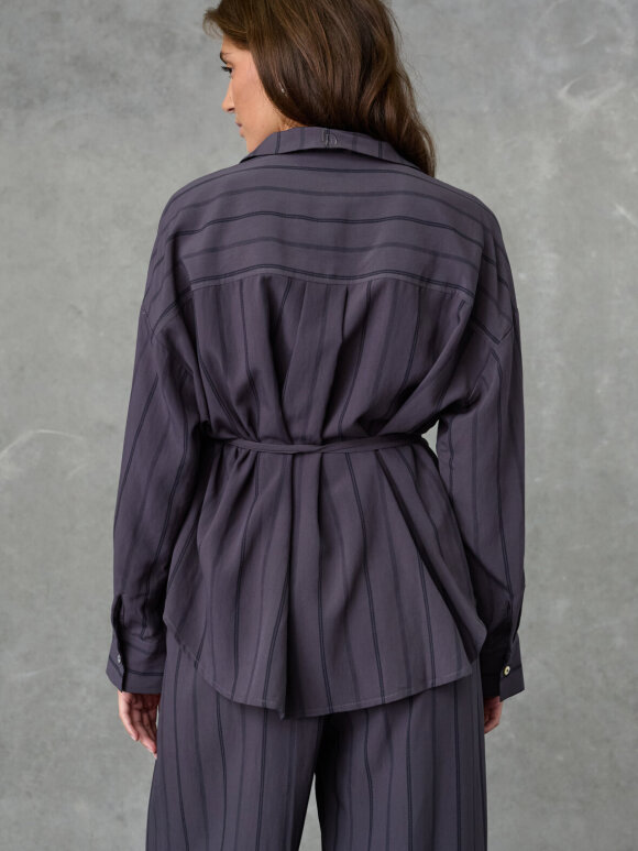 Love & Divine - Love1622 Shirts Grey stripes