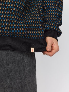 Revolution - Loose Knit Sweater