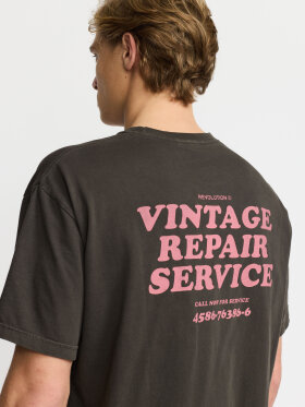 Revolution - Printed T-shirt