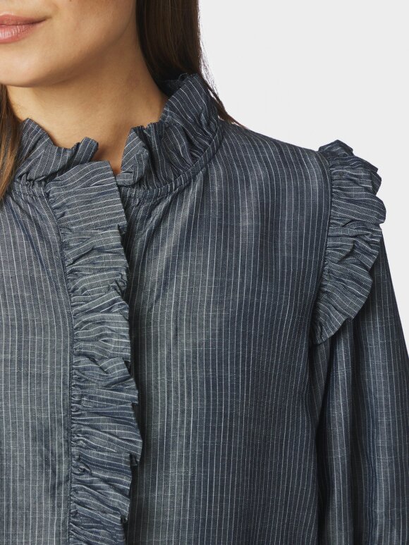 Neo Noir - Chaha Chambray Stripe Blouse