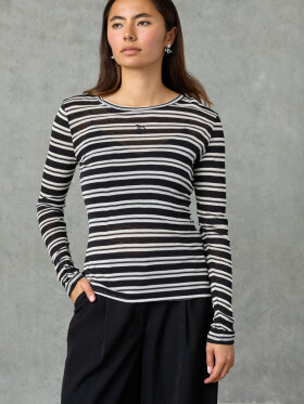 Love & Divine - Love1625 T-Shirts Black Strip Love & Divine - Love1625 T-Shirts Black Strip