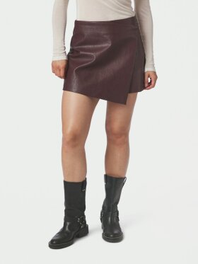 Neo Noir - Elayne Faux Leather Skorts Bor Neo Noir - Elayne Faux Leather Skorts Bor