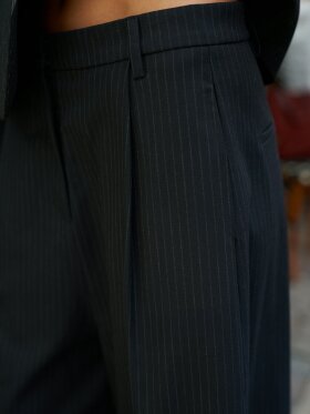 Neo Noir - Rima Slim Pinstripe Shorts Nav Neo Noir - Rima Slim Pinstripe Shorts Nav