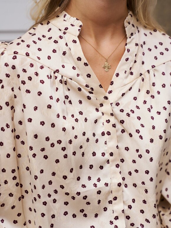 Neo Noir - Astride Flower Jacquard Blouse