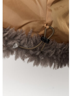 Selfhood Dame - Chuncky Block Teddy Beige