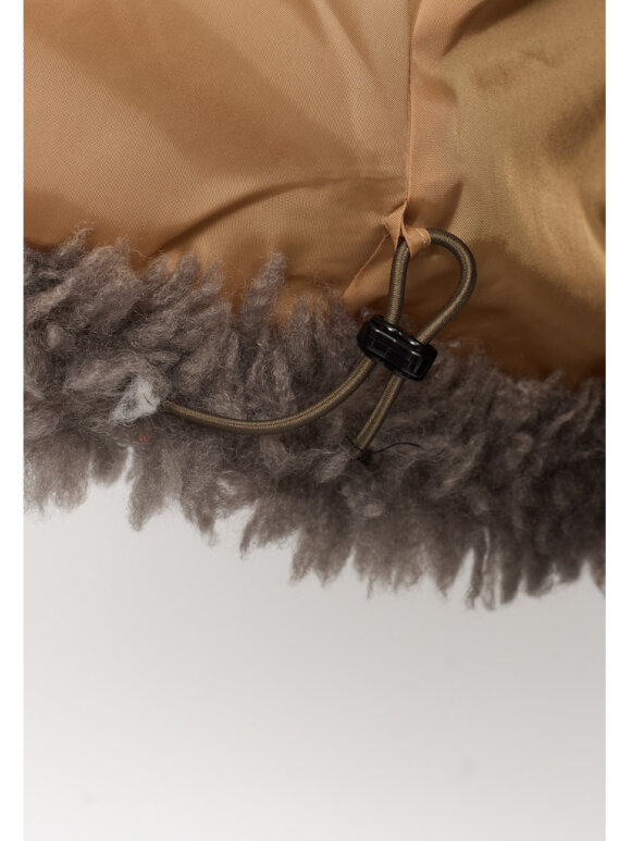 Selfhood Dame - Chuncky Block Teddy Beige