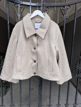 Numph - NUKimma Short Jacket sesame Numph - NUKimma Short Jacket sesame