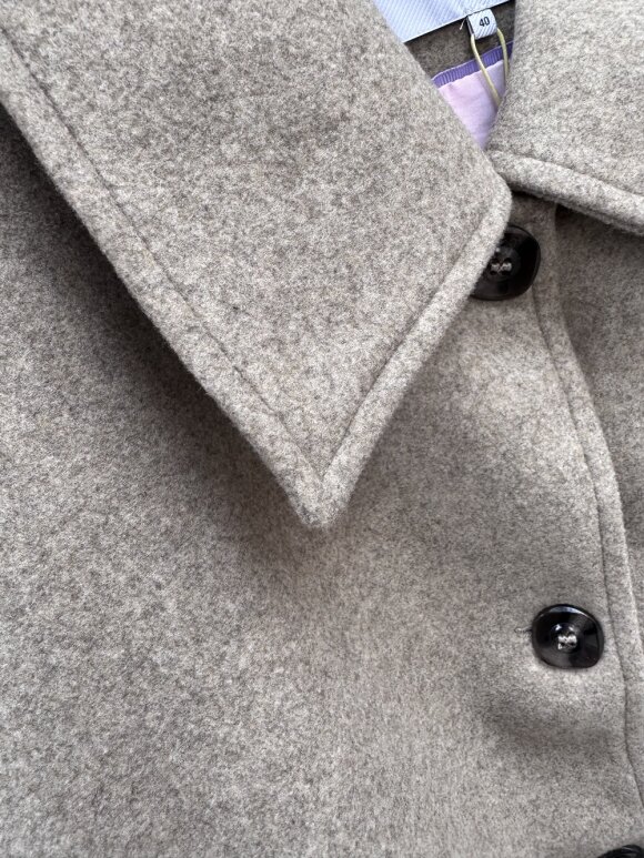 Numph - NUKimma Short Jacket sesame