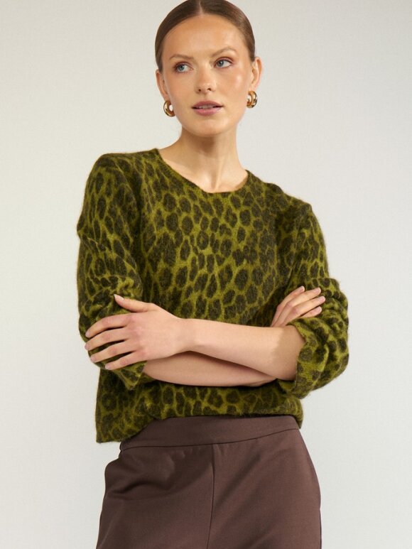 Numph - NURiette Leo Pullover Green