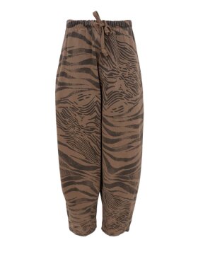 Black Colour - BCCofelia Barrel Pant Espresso Black Colour - BCCofelia Barrel Pant Espresso