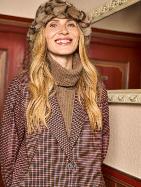 Black Colour - BCKnox Neckvarmer Taupe