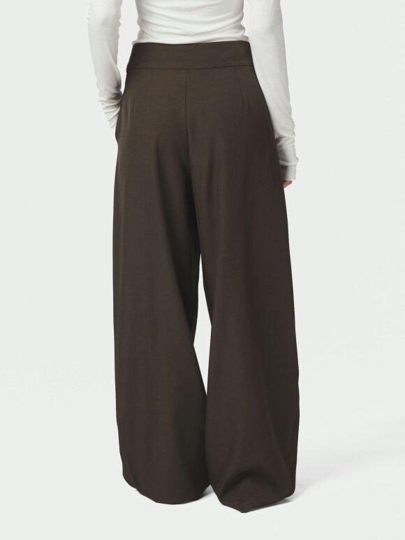 Neo Noir - Lucille Structure Pants